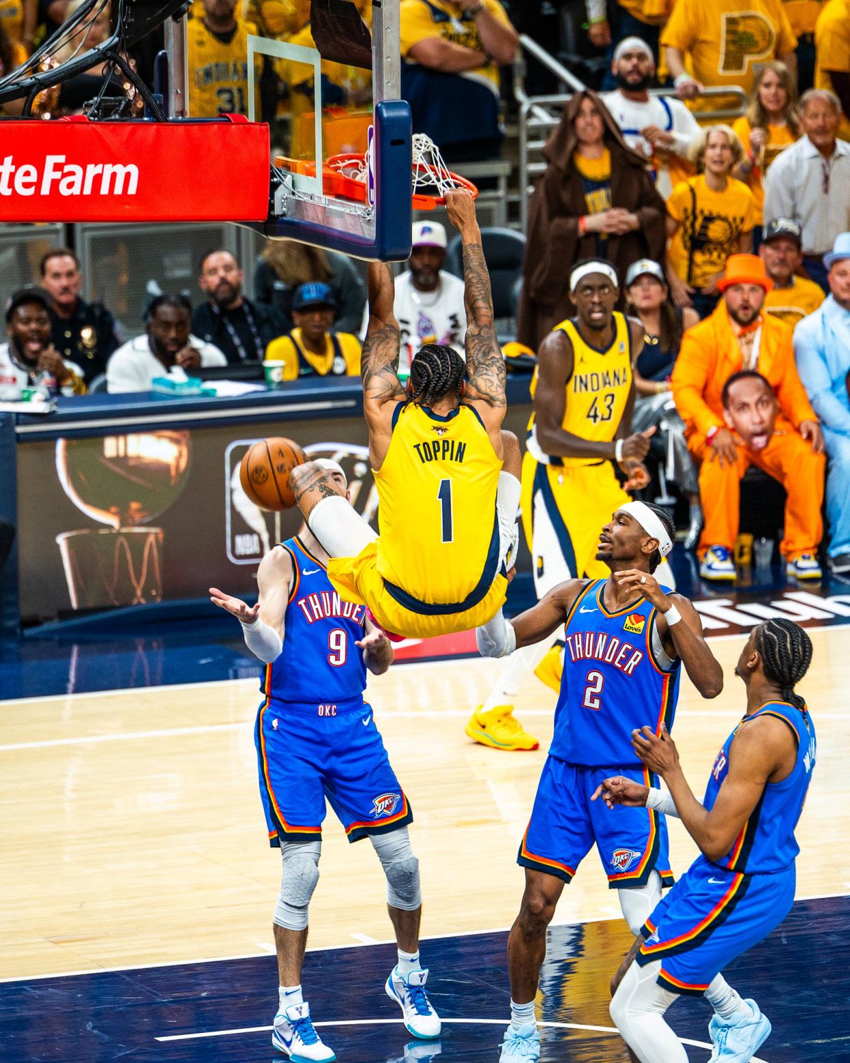 bob体育官网-爵士队防守稳固击败步行者延续好态势的简单介绍  第2张